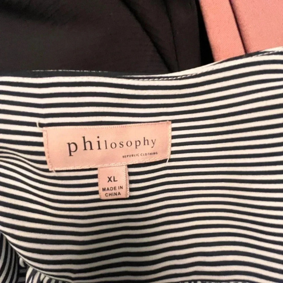 ~Philosophy~ Blouse - XL - Picture 7 of 9